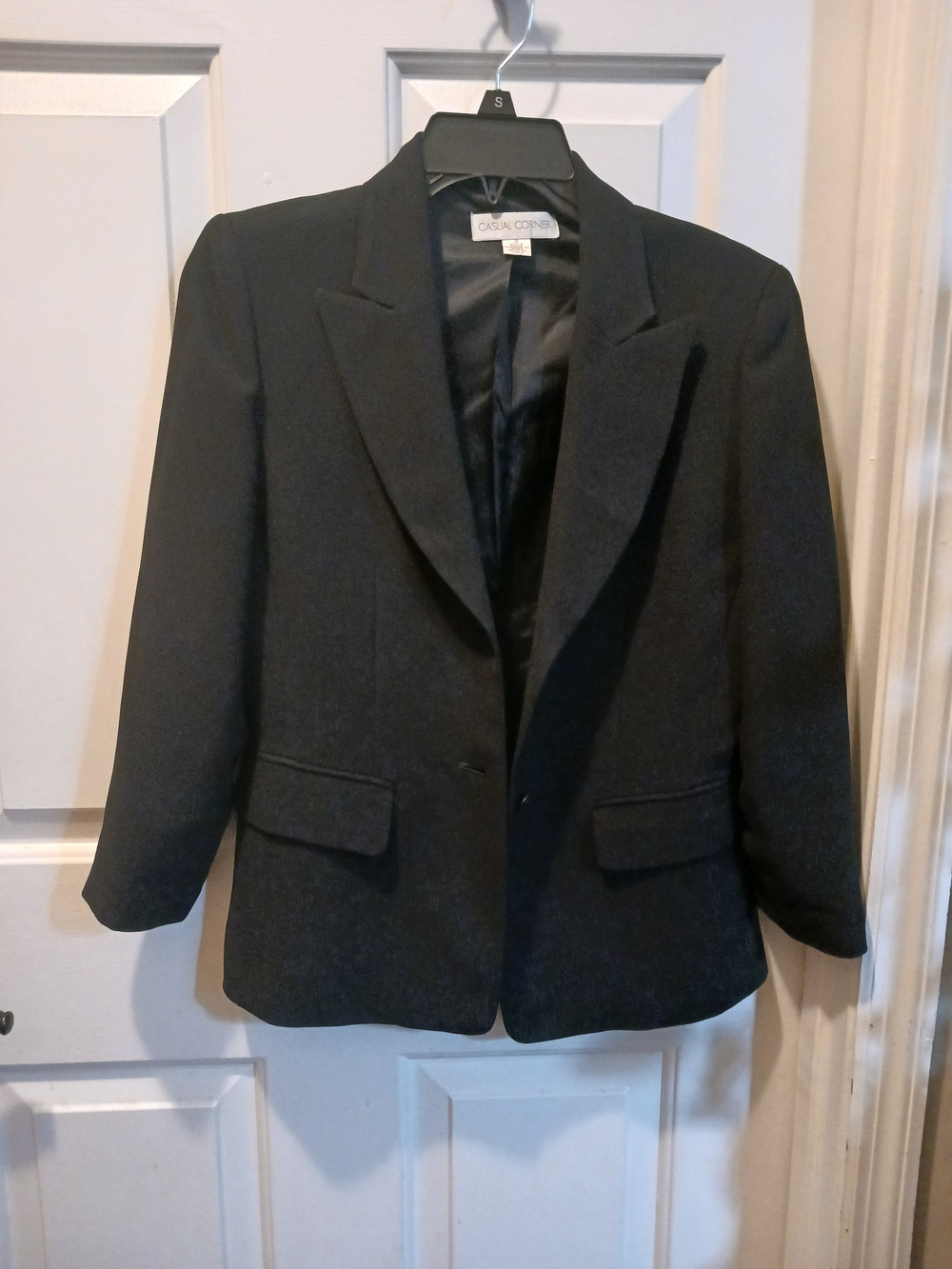 Casual Corner Black Classic Notch Lapel Blazer